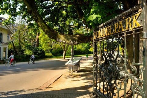 Vondelpark e bairro do Velho Oeste: um tour de áudio autoguiado