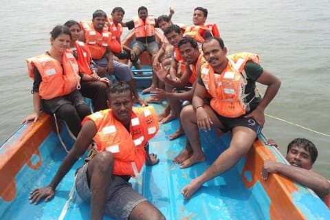 Experiência tradicional de passeio de barco de pescador em Mamallapuram