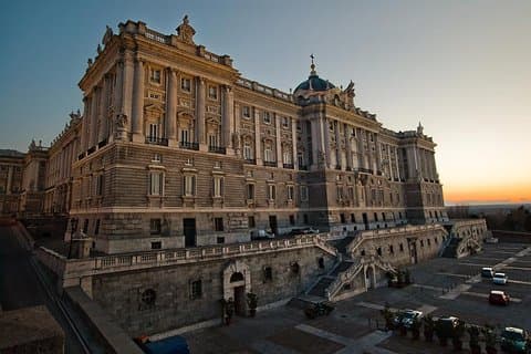 Königspalast von Madrid Private Tour mit offiziellem Führer