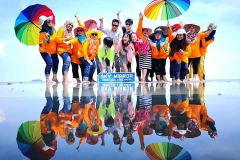 Reflected Sky Mirror Tour in Kuala Selangor