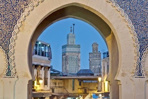 Privat transfer från Tanger till Fez