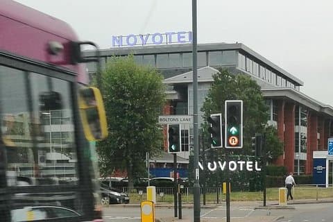 Hotel Heathrow para Hotel Heathrow com escalas em Stonehenge e Salisbury