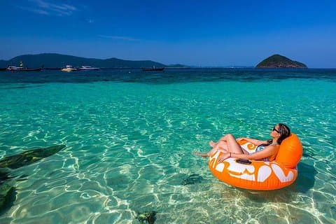 Excursion de plongée en apnée sur l'île de corail en bateau rapide depuis Phuket