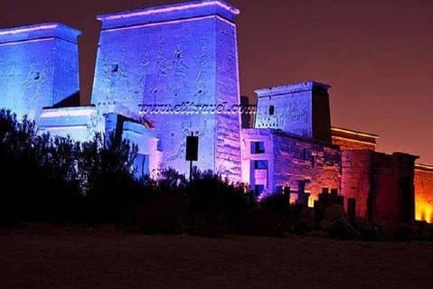 Son et lumière dans le temple de Philae