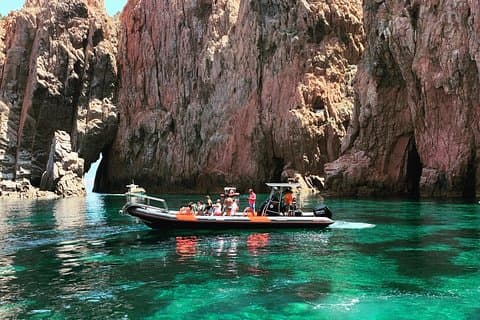 Excursiones marítimas Scandola Girolata y Calanches de Piana