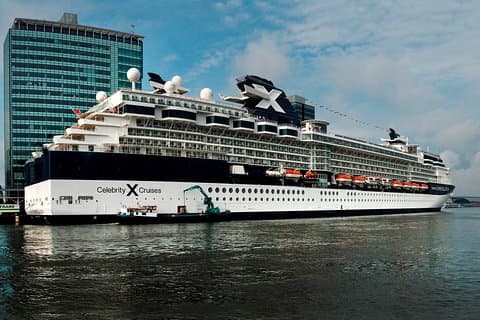 アムステルダムからスキポール空港 (AMS) への豪華港送迎