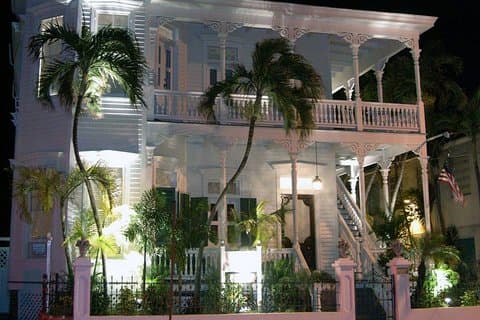 Key West Haunted Pub Crawl and Ghost Tour com camisa grátis