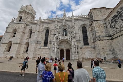 Porto to Lisbon Private Transfer: Scenic Heritage Stops