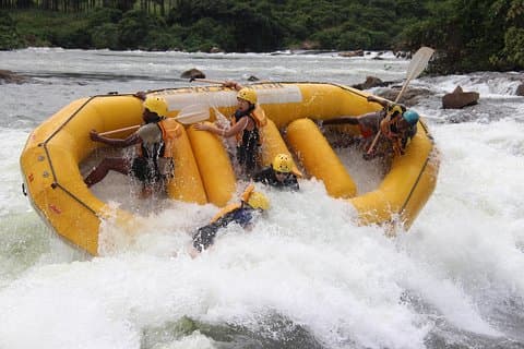 Full Day Rafting en aguas bravas