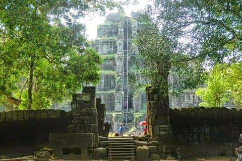 Utflykt Koh Ker och Beng Mealea Day Tour