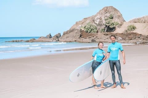 Cours de Surf 2 Heures - Plage Te Arai