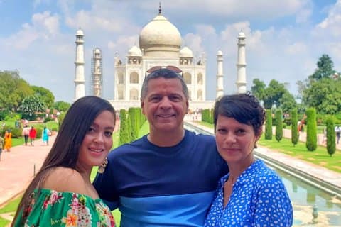 Taj Mahal Private Führung von Delhi mit Tickets + Essen