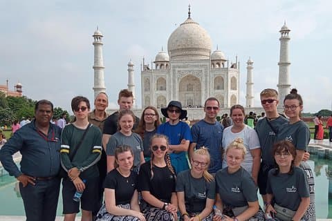 Taj Mahal Express: Mit dem Zug von Delhi nach Agra