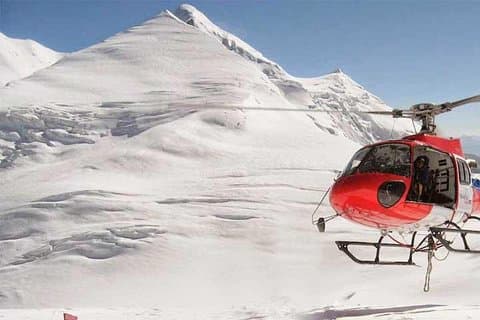 Everest Helicopter Tour Sharing på vissa datum
