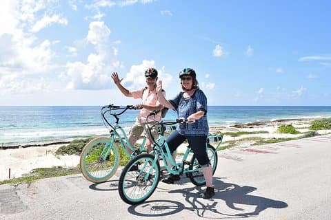 Halvdag Electric Bike Tour af Cozumels østside med frokost