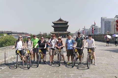 3 Stunden Xi'an Fahrrad- und Kalligraphieunterricht