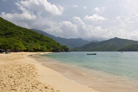 Private transportation service from Barranquilla to hotel close to Tayrona Park