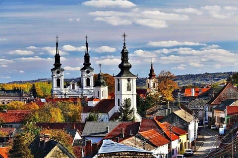 Serbia Travel Novi Sad, Tara nasjonalpark, Uvac Canyon, 3 dagers tur