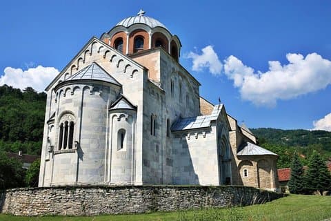 Serbia Travel, Studenica Monastery, Uvac, Novi Sad, 3-dagers tur