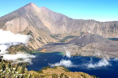 Privat Rinjani Trekking 2d1n Summit