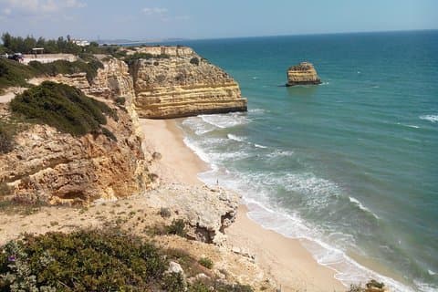 Visite privée des plages dorées et des villages historiques de l'Algarve.