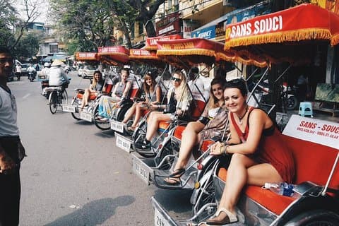 (5 ore) Tour speciale 3 in 1: Cyclo, Street Food Tour e Foot Spa