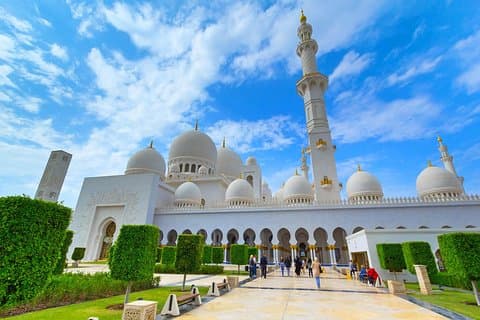 Abu Dhabi Sightseeing Tour ab Dubai