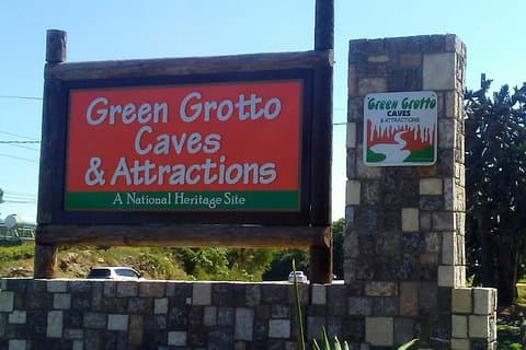 Dagtocht naar de groene grotgrotten en Columbus Park