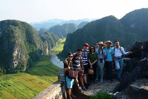 Bedste tur Ninh Binh Trang An og Mua Cave Limousine Buffet frokost
