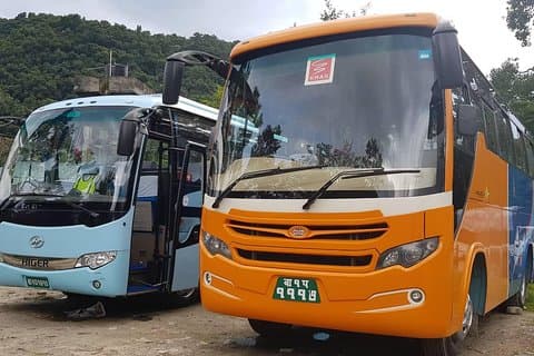 Experiência emocionante de viagem de ônibus Pokhara-Kathmandu