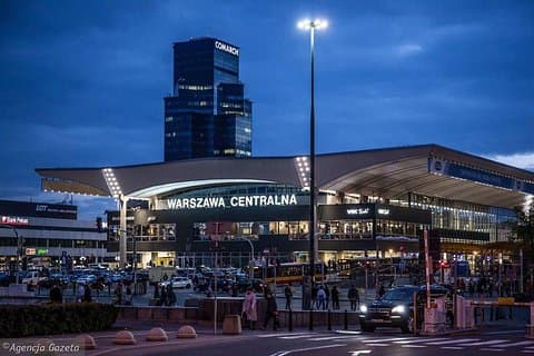 Private Warsaw Railway Station Round Trip Transfer