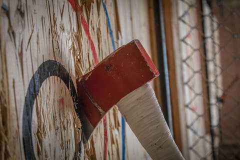 Whistlers geführte Axtwurferfahrung