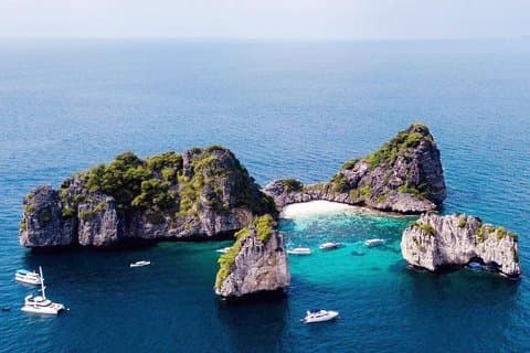 A full Day Haa & Rok islands from Koh Lanta( By Speed Boat)
