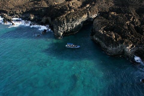 Tour en barco por la bahía de La Perouse y la cueva marina de Molokini