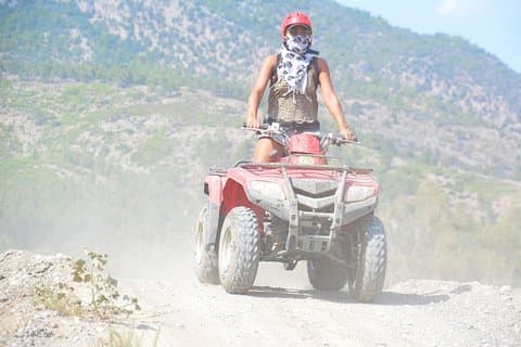 Koprulu Canyon: Avventura in quad sul fiume con zip-line
