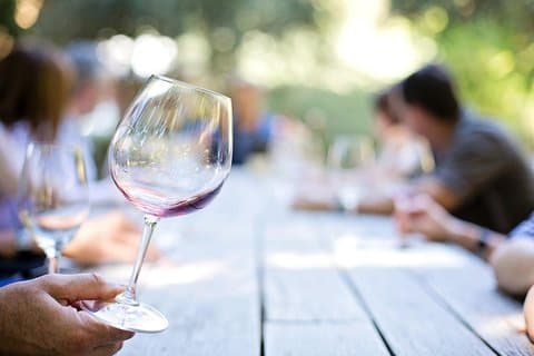 Privat vinsmakingsopplevelse av gresk prisbelønte viner i Athens vinforstad