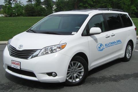 Traslado Privado Zona de Punta Cana (1 a 4 pax) Toyota Sienna (Precio por Vía)