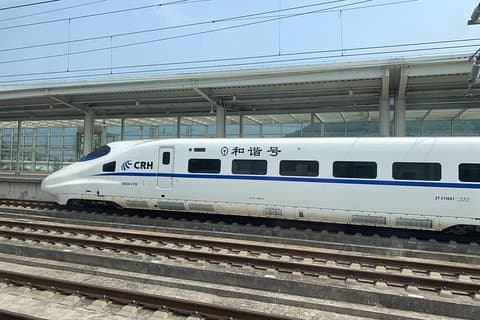 Snabbtågbiljett från Guangzhou till Hong Kong med Station Transfer i Guanghou