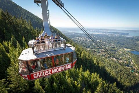 Hotell i nærheten av Capilano Suspension Bridge + Grouse Mountain Tour