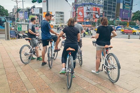 4-timmars stadsrundtur med morgoncykling (inkl. frukost)