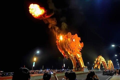 DaNang ByNight Tour con Monkey Moutain, Marble Mountain e Dragon Bridge (privato)