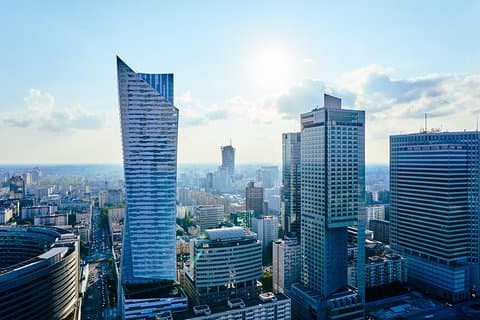 Privétransfer van Krakau naar Warschau met 2 uur sightseeing