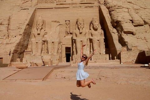 Templo de Abu Simbel Excursão privada de Aswan ou Luxor em uma viagem de um dia