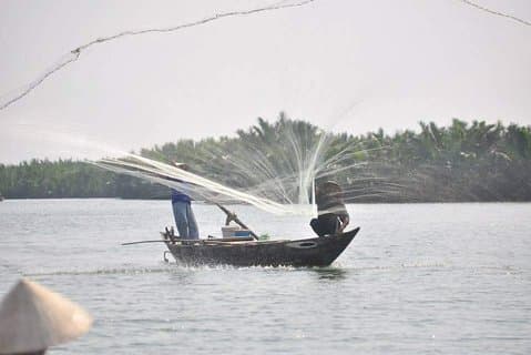 Experimente un paseo en bote en el bosque de cocoteros de Bay Mau, clase de cocina.