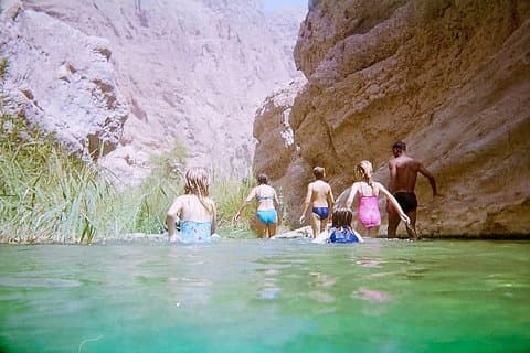Wadi Shab full day tour (Muscat tours) :Kids friendly