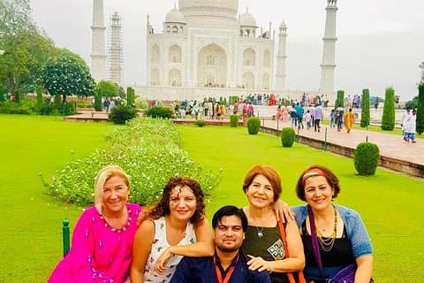 Tour privado Taj Mahal, Fuerte de Agra, Baby Taj & Meal en coche