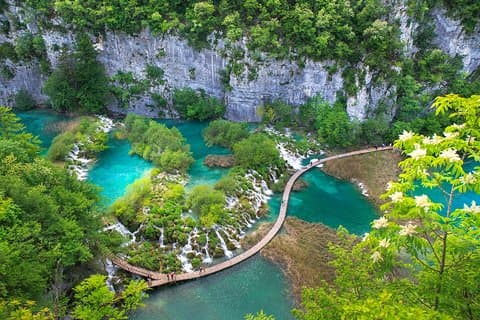 Private Split to Zagreb transfer with Plitvice Lakes Tour