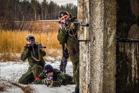 Atividade de etiquetas a laser de Riga