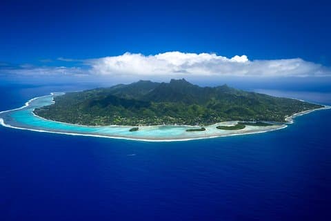 Seat in Coach Transfer from Rarotonga Airport to Hotel