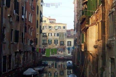 Experiencia de Cannaregio y Patrimonio Judío con un Local -